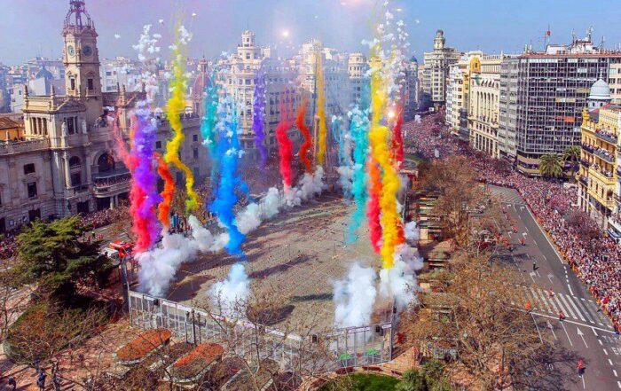 que hacer en las fallas en valencia